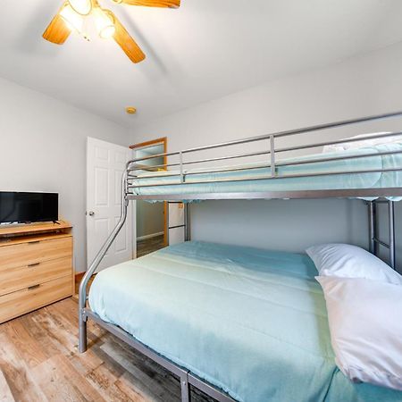 Вилла Family-Friendly Hideaway Near Presque Isle! Эри Экстерьер фото